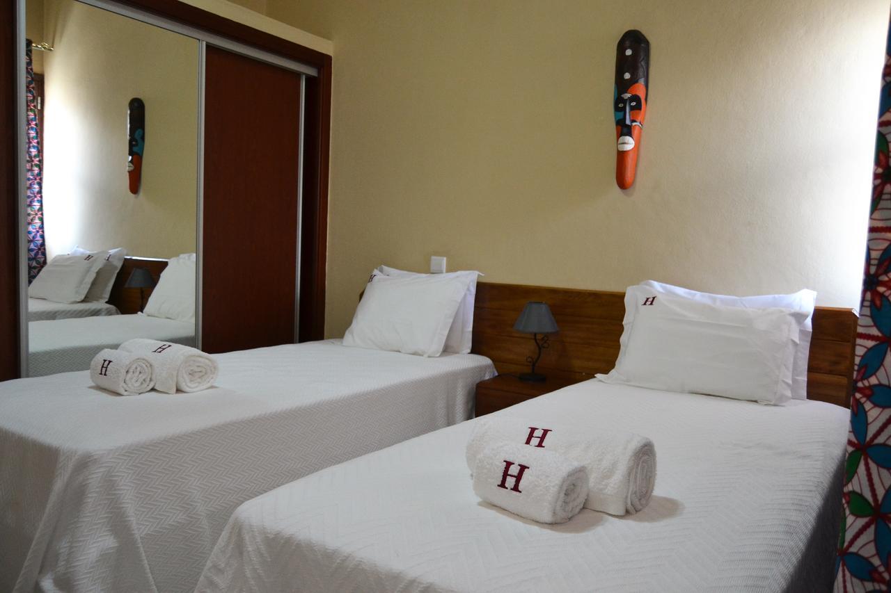 Hotel Central Сан-Томе Екстер'єр фото